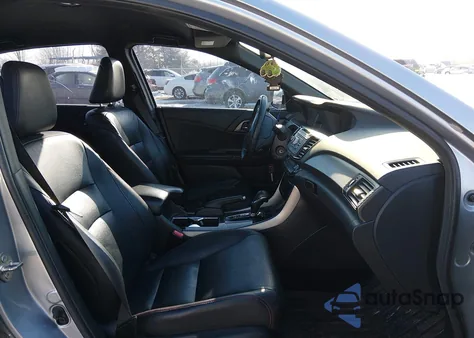 2017 Honda Accord Sport Se z USA, uszkodzony, nr VIN 1HGCR2F11HA024085